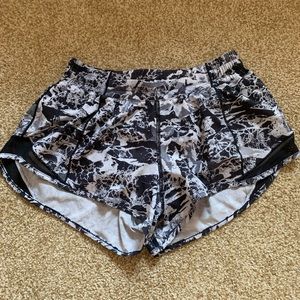 Lululemon Hotty Hot Shorts (6)